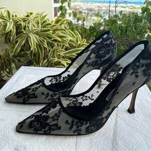 Manolo Blahnik black lace and satin heels size 10 US or 40 1/2 EU
